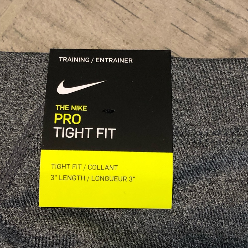Nike Women’s Pro Shorts - Picture 6 of 8